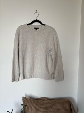 Banana Republic Women's Crewneck Sweatshirt - Light Gray